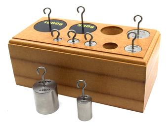 Hooked Weights Set, Stainless Steel, 9 Pieces - Metric Grams, 10-1000 grams - Includes Wooden Storage Block - Eisco Labs